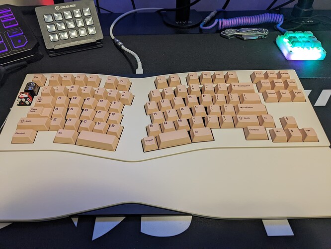 PXL_20220812_025324223